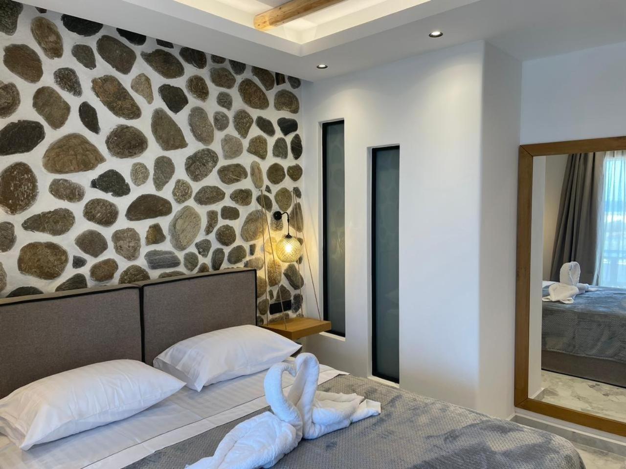 Latramys Suites Mikrí Vígla Kültér fotó