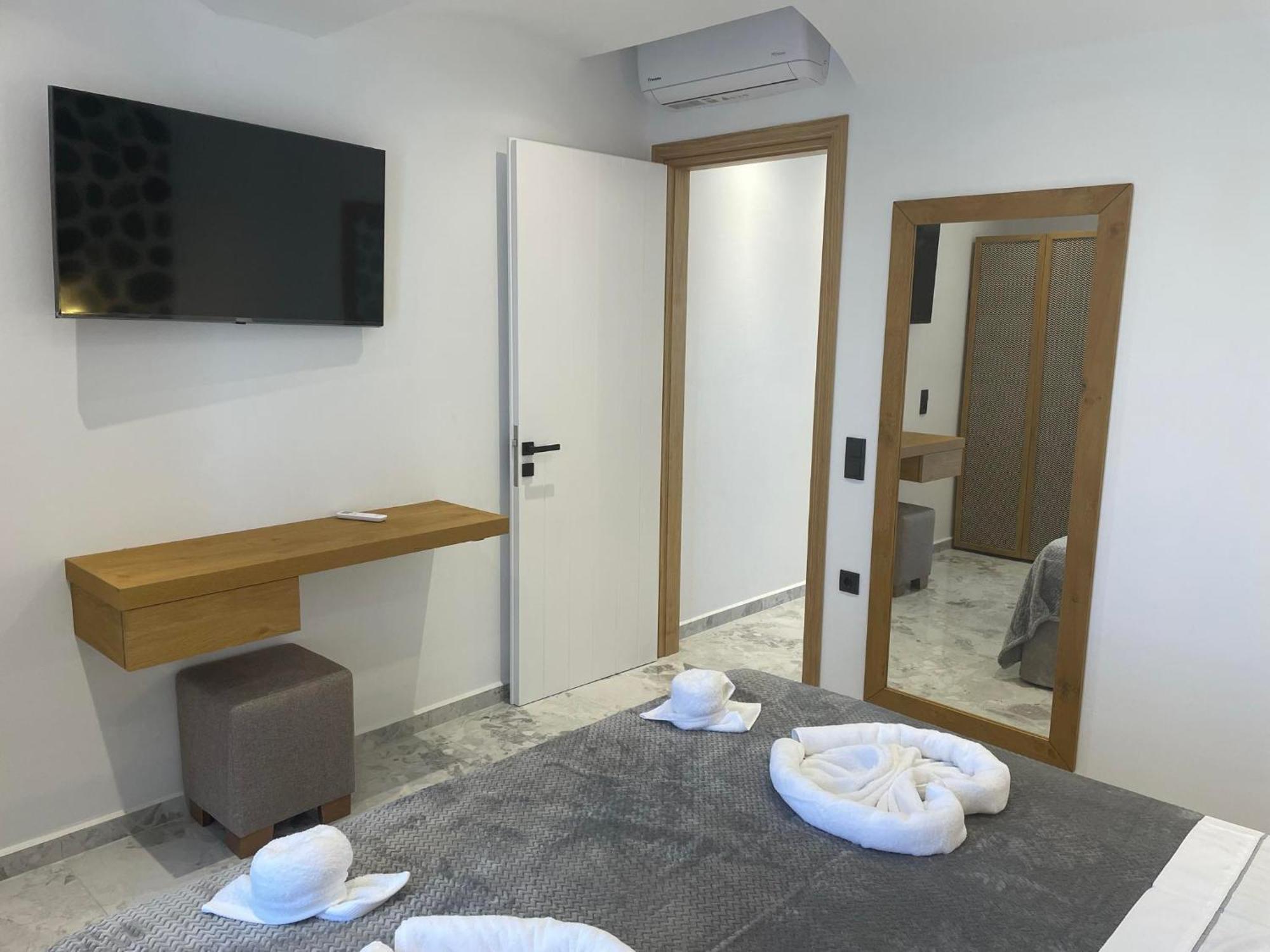 Latramys Suites Mikrí Vígla Kültér fotó
