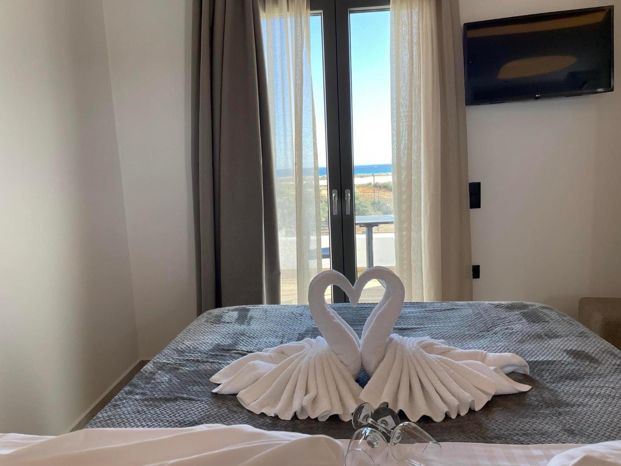 Latramys Suites Mikrí Vígla Kültér fotó