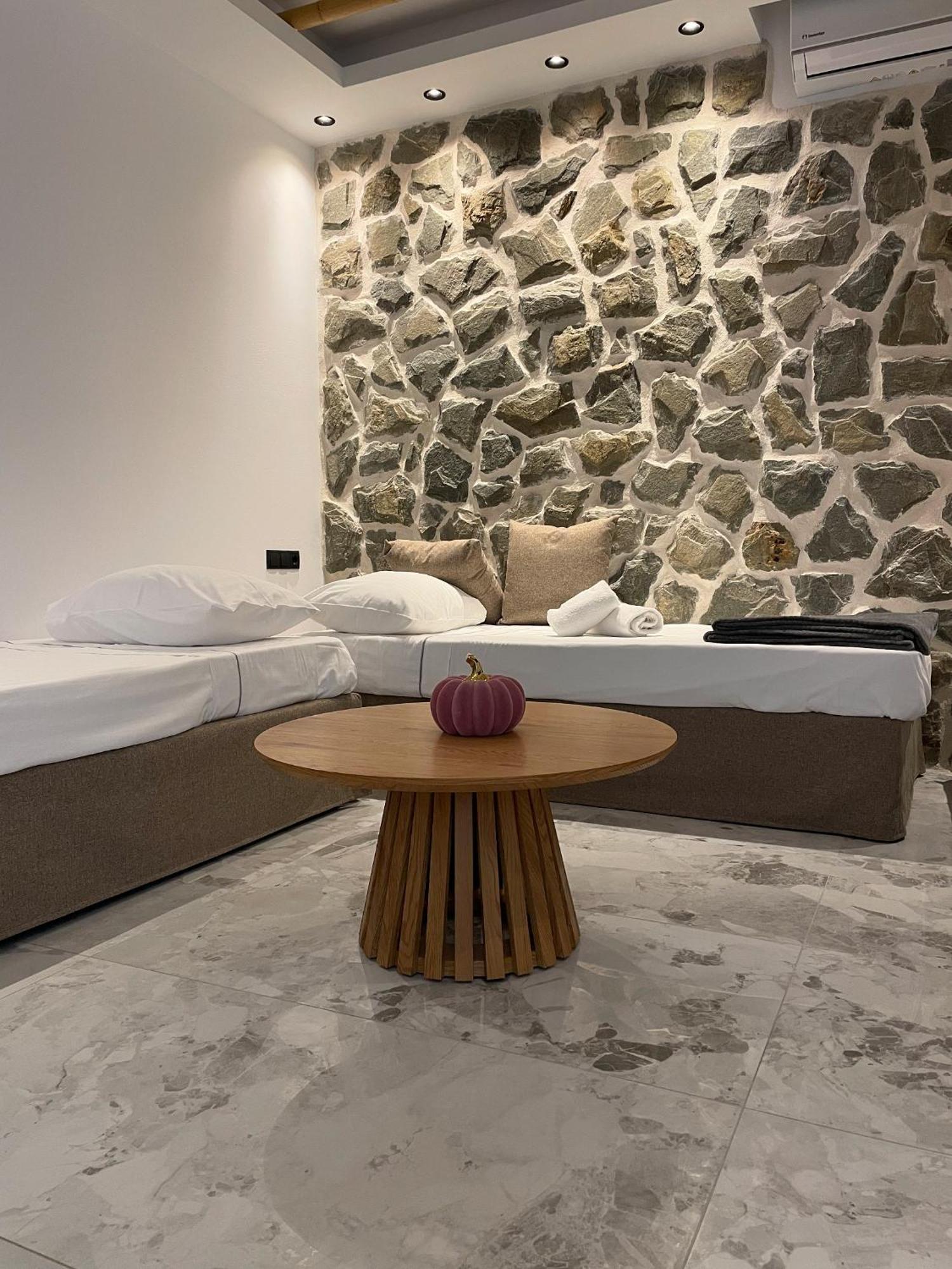 Latramys Suites Mikrí Vígla Kültér fotó